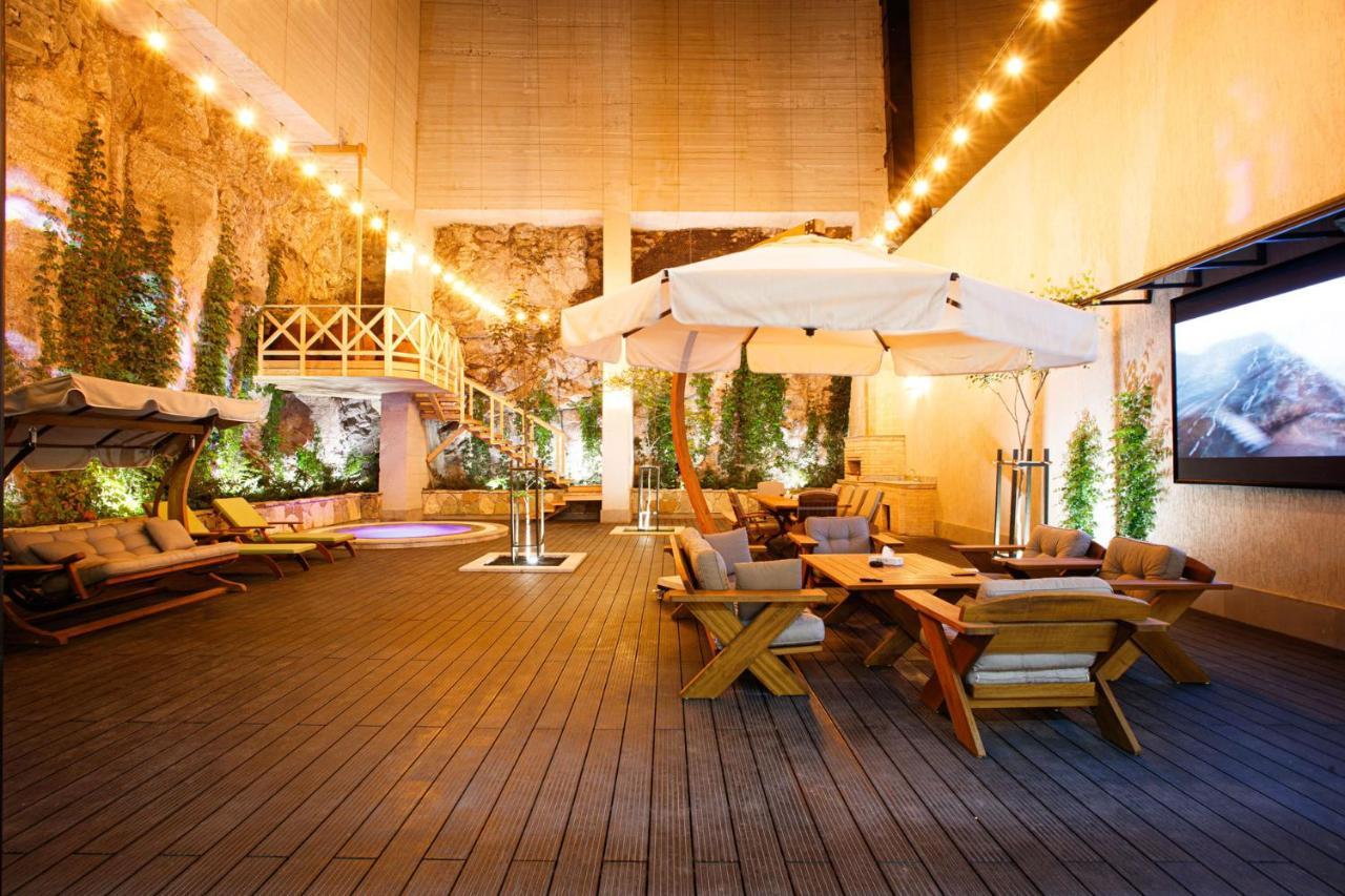 Ibiza Hotel&Spa Ереван Екстериор снимка