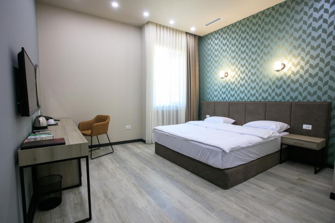 Ibiza Hotel&Spa Ереван Екстериор снимка