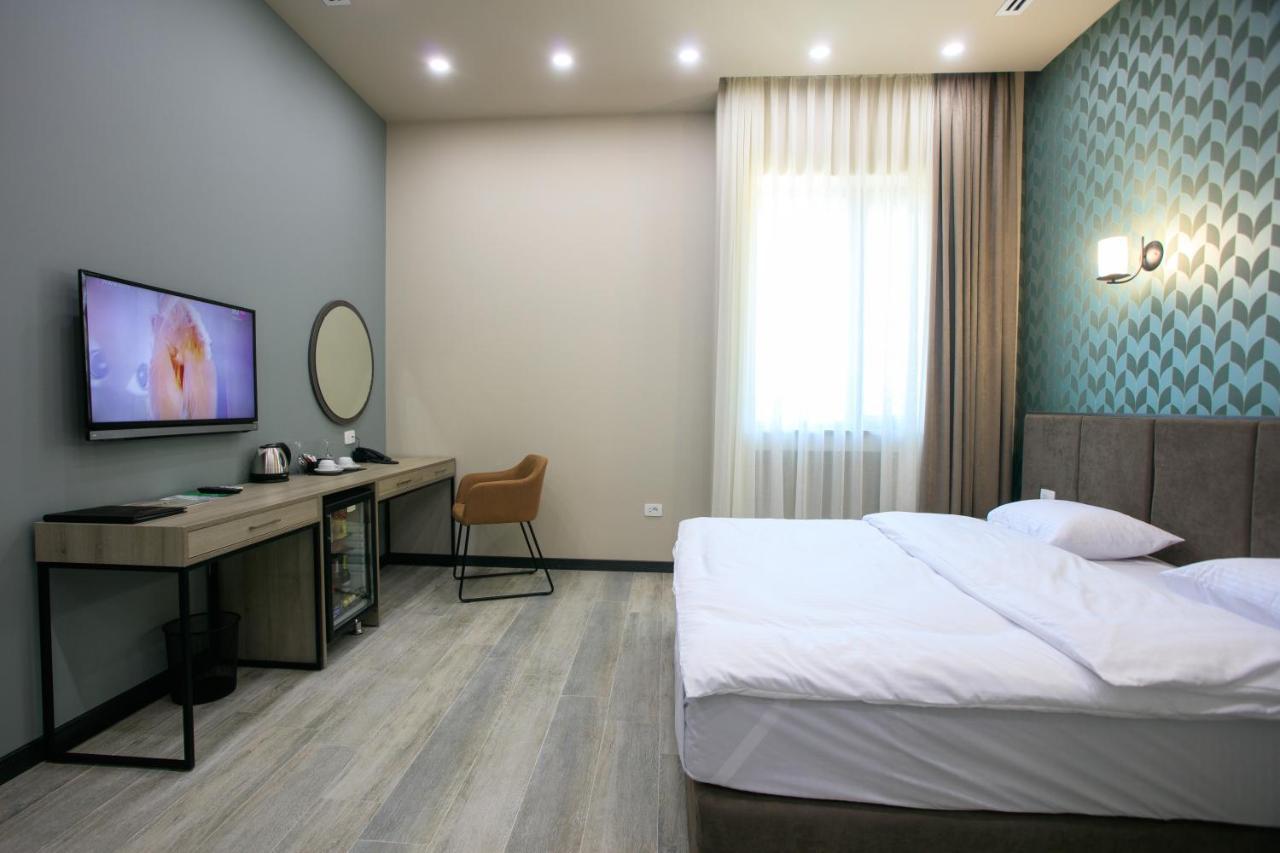 Ibiza Hotel&Spa Ереван Екстериор снимка
